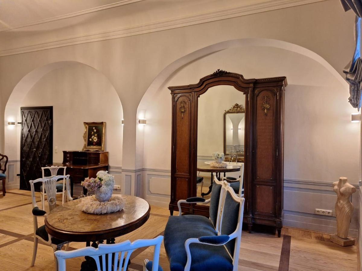 Stadtpalais Koenigssuite Maximal 2 Personen Und 1 Kleinkind 바우트젠 외부 사진